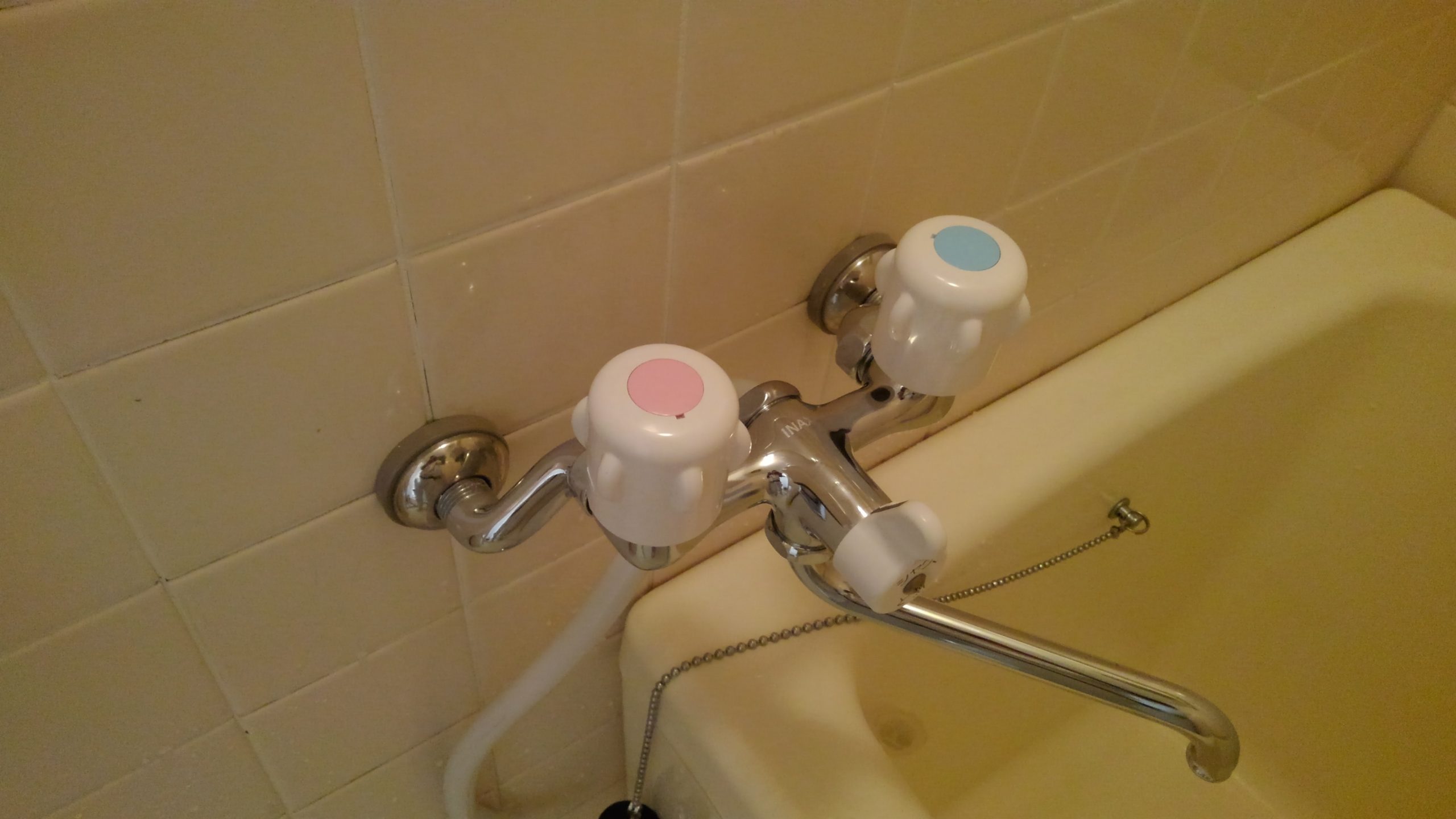 大阪市生野区　マンションの浴室用蛇口取替リフォーム工事 ハンドルタイプ
