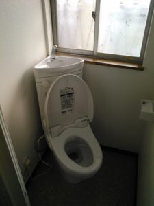 大阪市天王寺区　トイレリフォーム　和式トイレから洋式トイレ　狭いトイレ