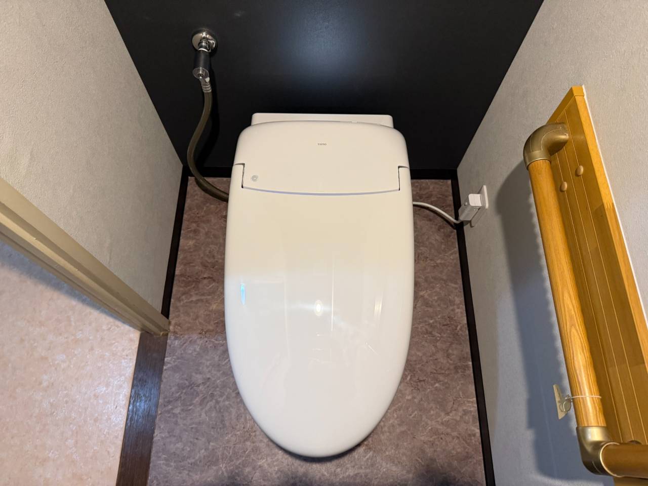 大阪市天王寺区　分譲マンションのトイレ取替リフォーム工事　ネオレストＲＳ3