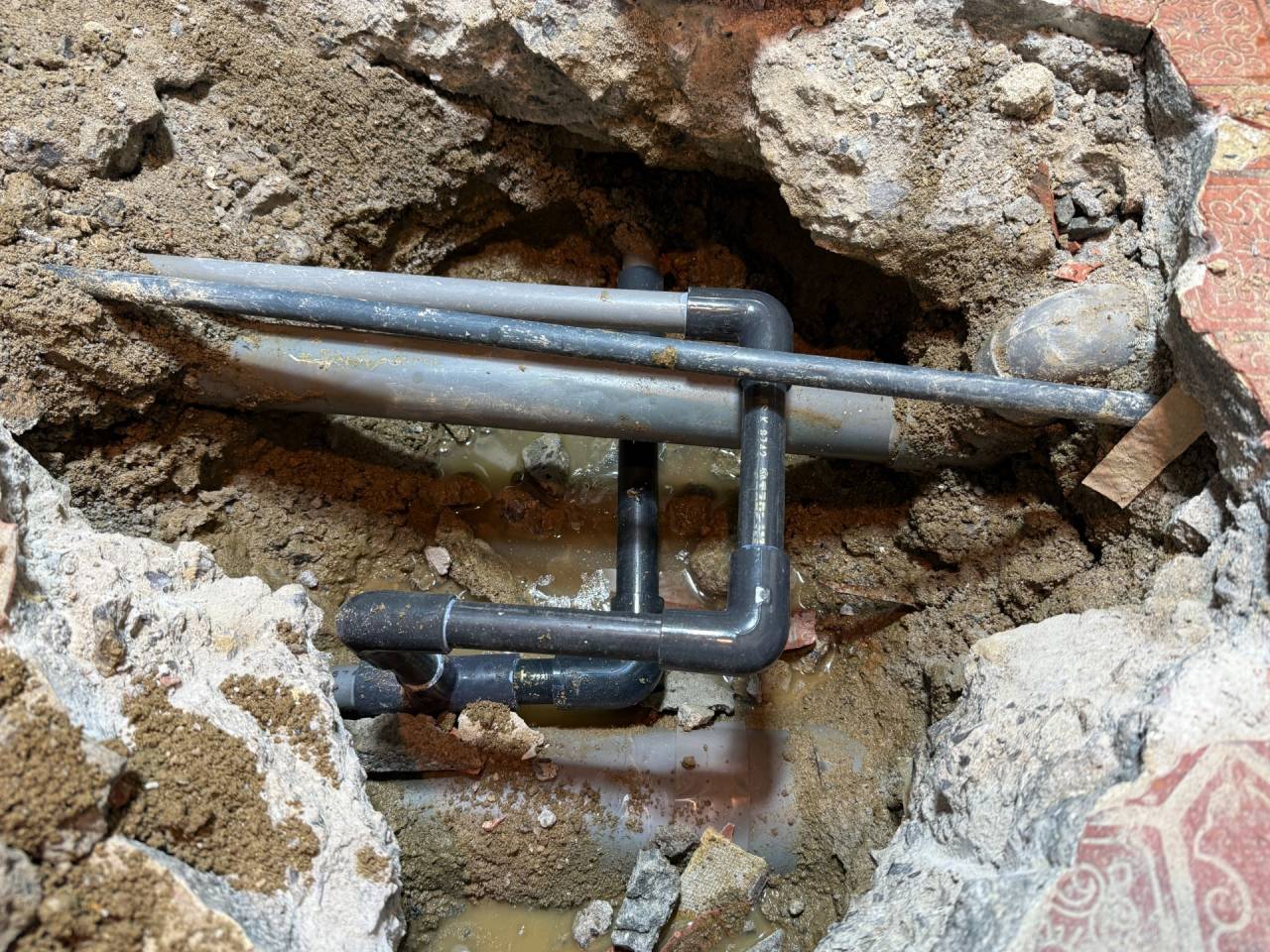 大阪市天王寺区　戸建て住宅の水漏れ修理工事　別の場所でも漏れていた