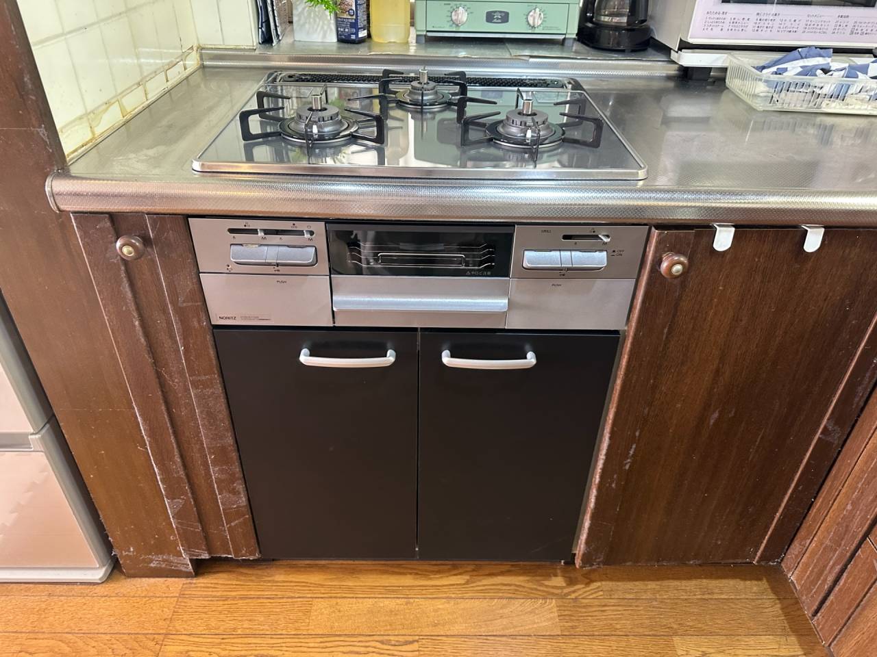 大阪市阿倍野区　戸建て住宅のガスレンジ撤去リフォーム工事　ガスレンジを収納庫に