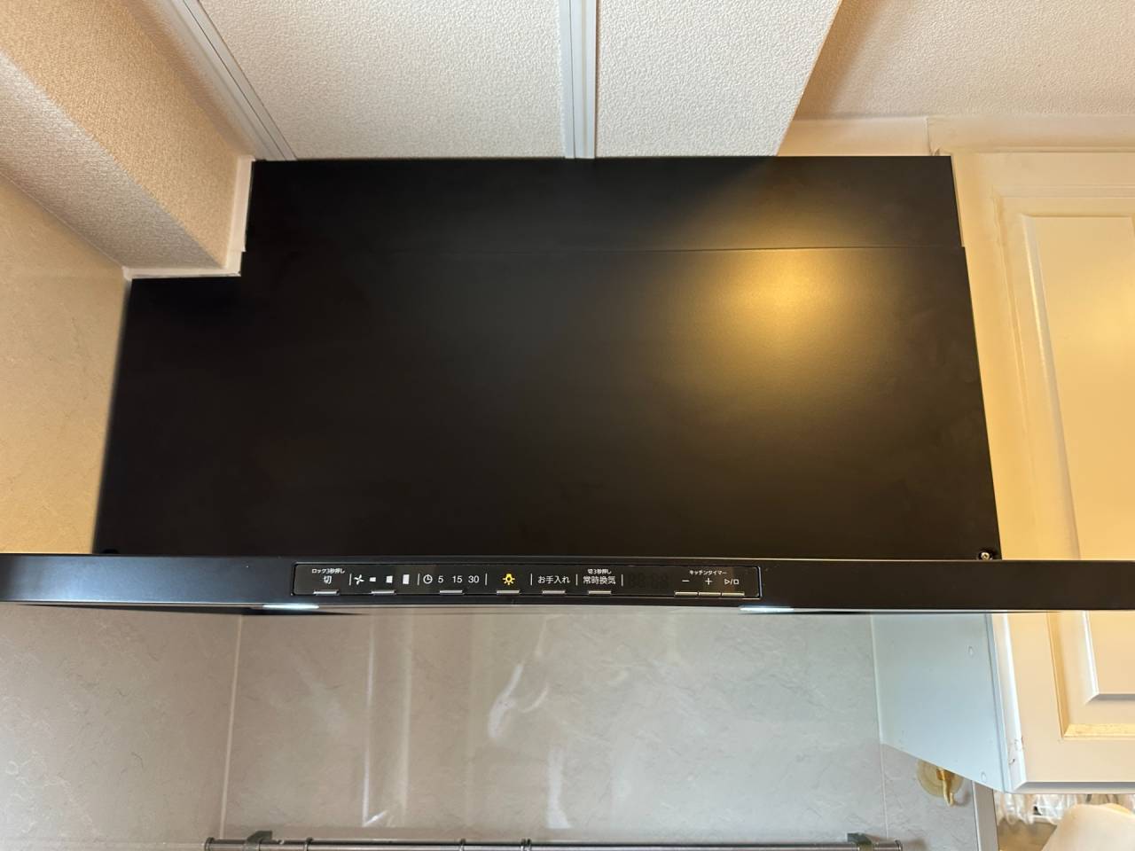 大阪市天王寺区　分譲マンションのレンジフード取替リフォーム工事