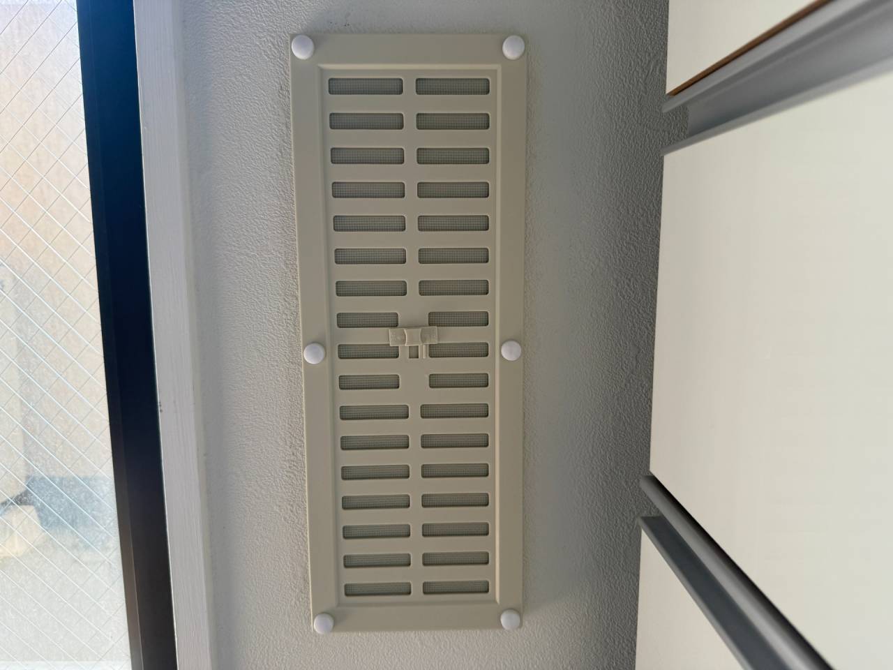 大阪市東住吉区　分譲マンションの給気口レジスター取替リフォーム工事