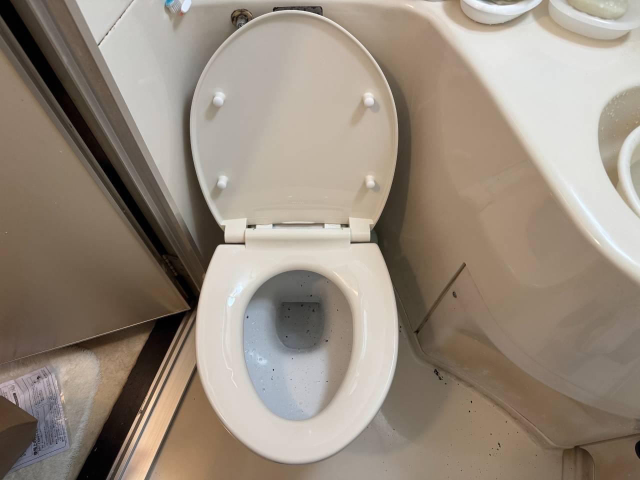 大阪市阿倍野区　分譲マンションのトイレ便座取替工事　普通便座