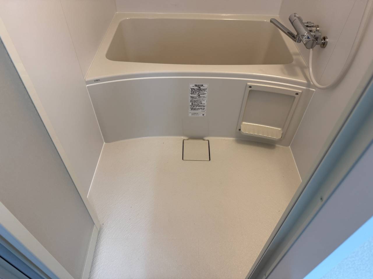 大阪市浪速区　マンションの浴室取替リフォーム工事　２点ユニットからユニットバス