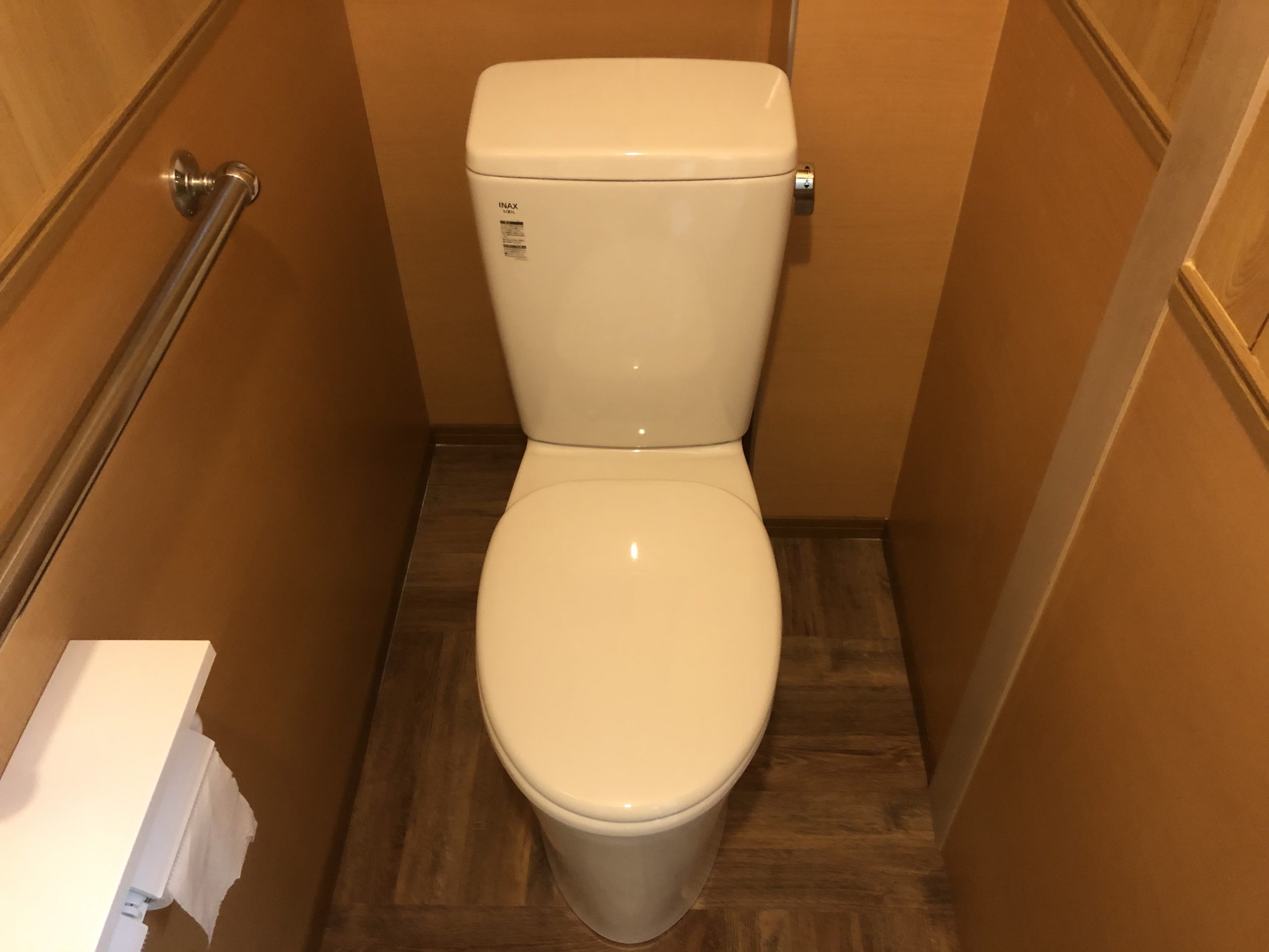 大阪市東住吉区　戸建て住宅のトイレリフォーム工事　手洗い器も取替えました