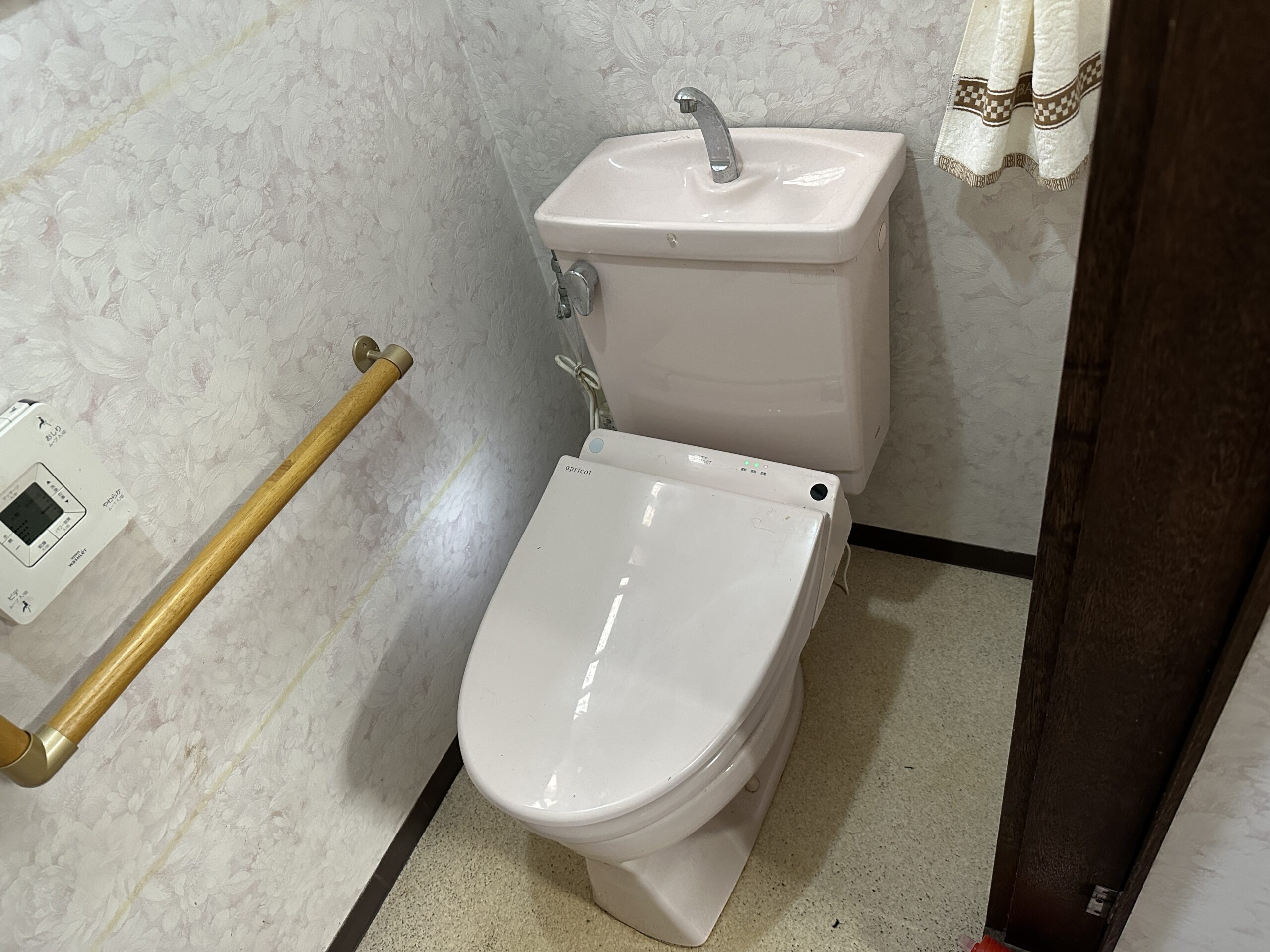 阿倍野区　トイレリフォーム　施工前①