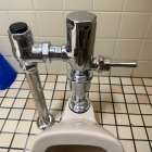 大阪市天王寺区　テナントビルのフラッシュバルブ取替リフォーム工事