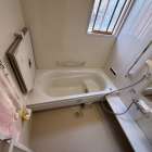 大阪市東住吉区　戸建て住宅の浴室床補修工事　ユニットバスの床が膨らんでくる