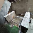 大阪市中央区　マンションの貯水タンク撤去工事　タンクとポンプの撤去