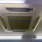 大阪市天王寺区　オフィスビルのエアコン洗浄作業　分解洗浄